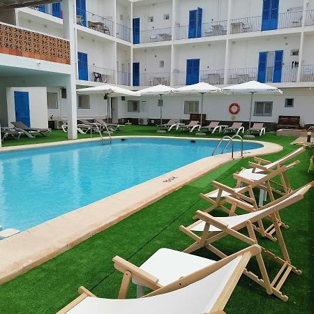 Hostal Pepe Сан Феран де сес Рокес Екстериор снимка
